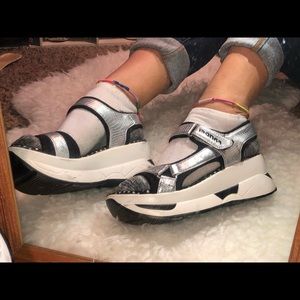 Cute platform sandals (black and silver)